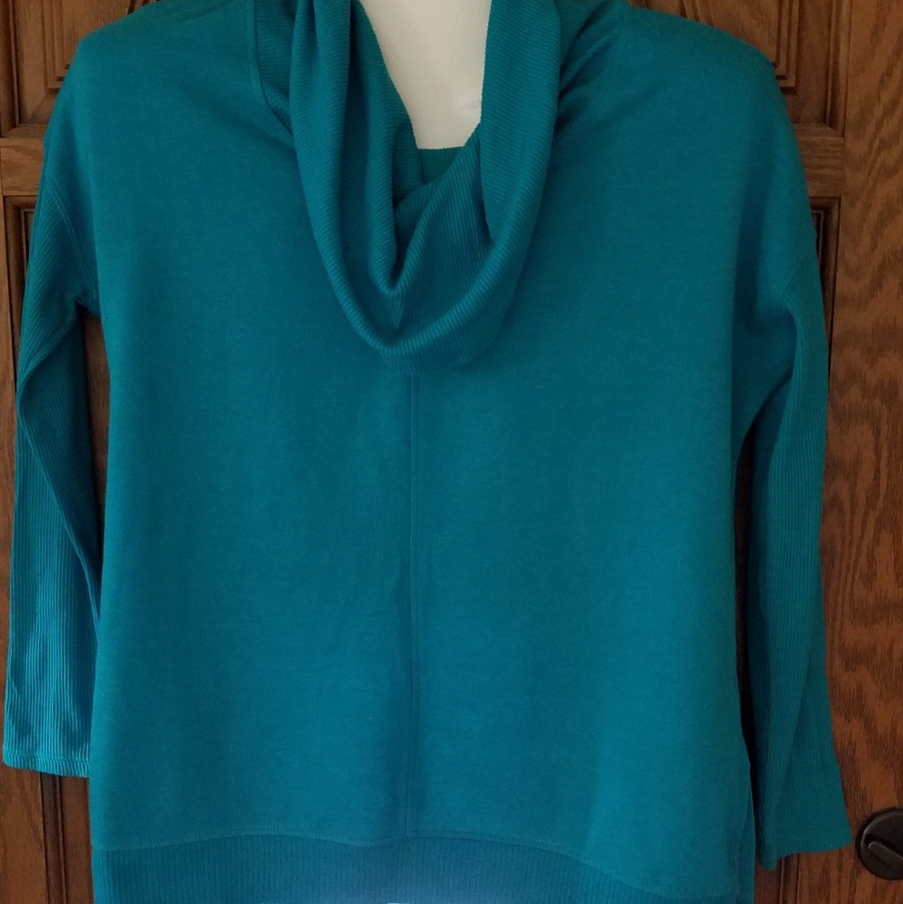 Long sleeve tunic top